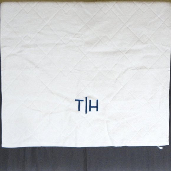 Easy Care Sculpted Organic Towel